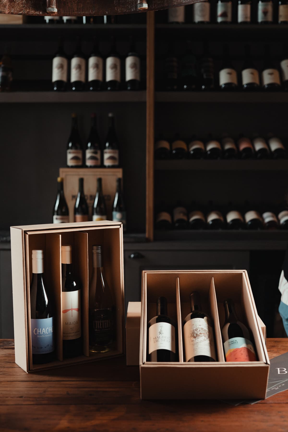 Selección de vinos presentada en cajas de regalo Brote